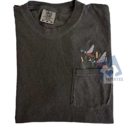 Mallard Ducks Comfort Colors Pocket Tee – Casual Outdoor-Inspired T-Shirt for Nature Lovers-Hiyatee
