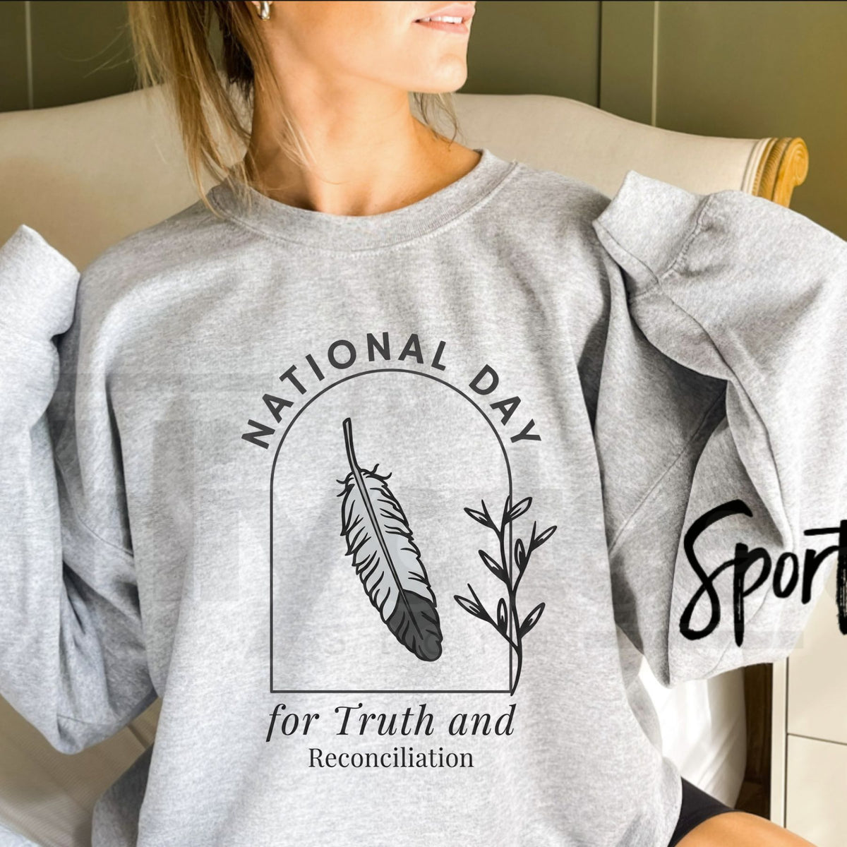 National Day For Truth And Reconciliation Native Feather Sweatshirt – Indigenous Orange Shirt Day Crewneck, Every Child Matters Graphic Pullover - Hiyatee