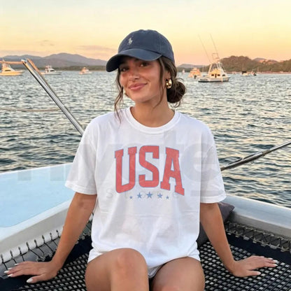 Retro America 4th of July T-Shirt – Trendy Preppy Oversized Patriotic USA Aesthetic Tee - Hiyatee