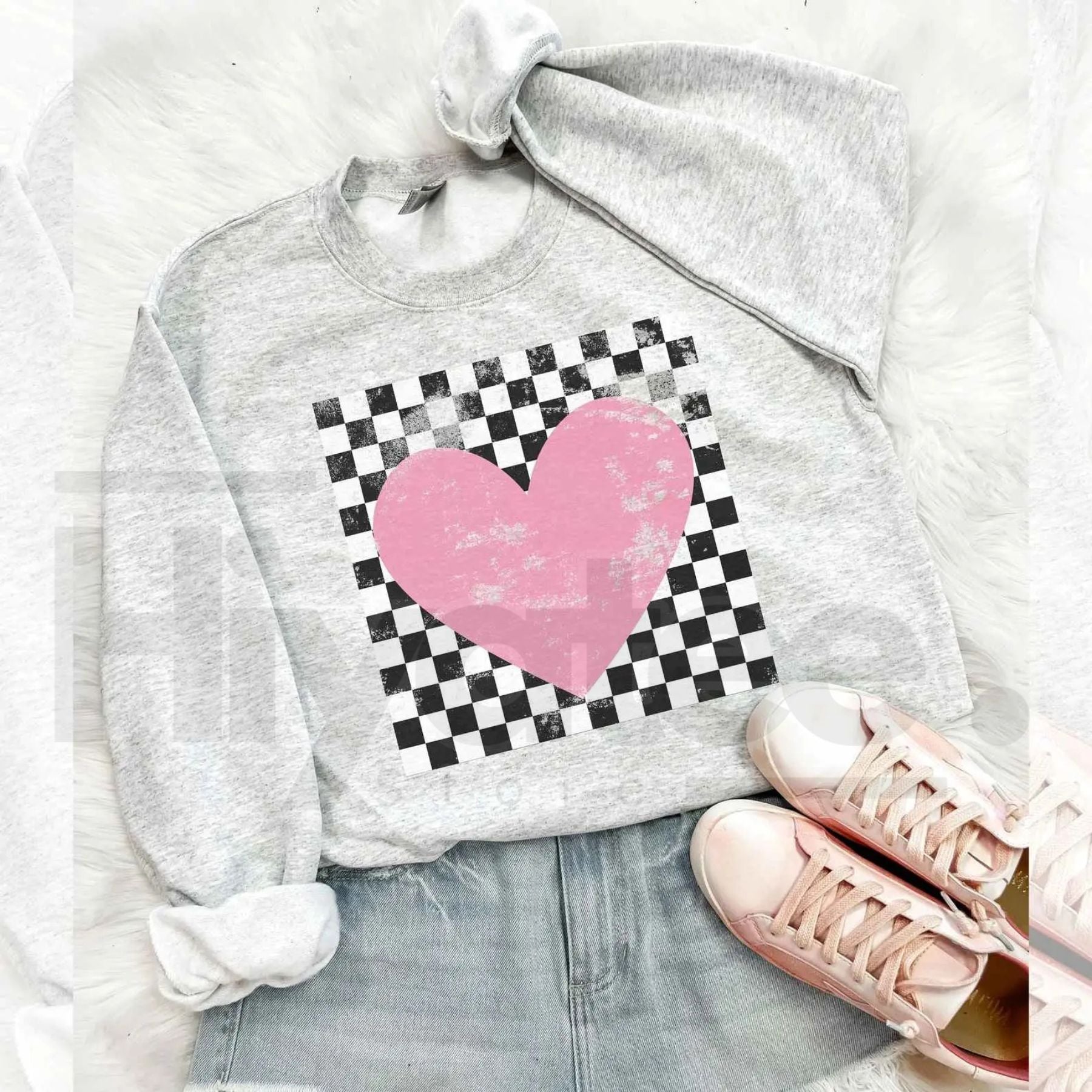 Retro Checkered Heart Sweatshirt: Cute Teacher Valentine Crewneck - Hiyatee