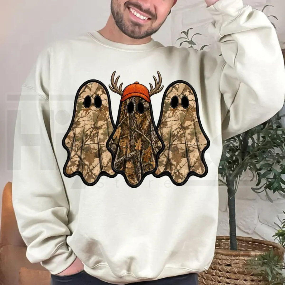Retro Ghost Hunting Halloween Sweatshirt - Hiyatee