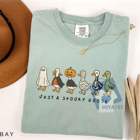 Spooky Goose Comfort Colors T-Shirt – Funny Halloween Goose Shirt, Soft Cotton Unisex Tee for Spooky Season-Hiyatee