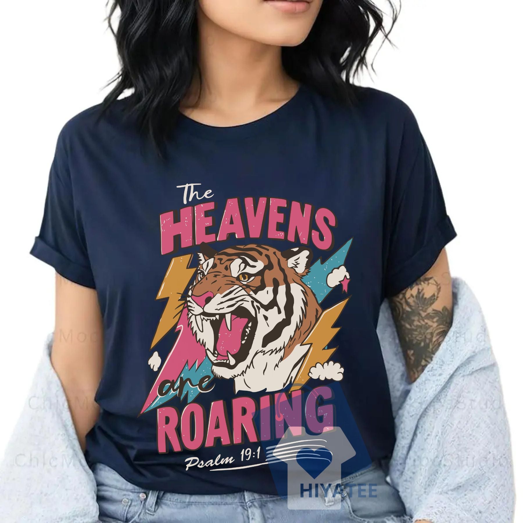 The Heavens Are Roaring Shirt – Psalm 19:1 Bible Verse Tee, Christian Faith Shirt for Women, Boho Style Religious Gift-Hiyatee