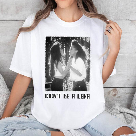 Vintage Movie Shirt, Old Movie Shirt, Women's Movie tee - Hiyatee
