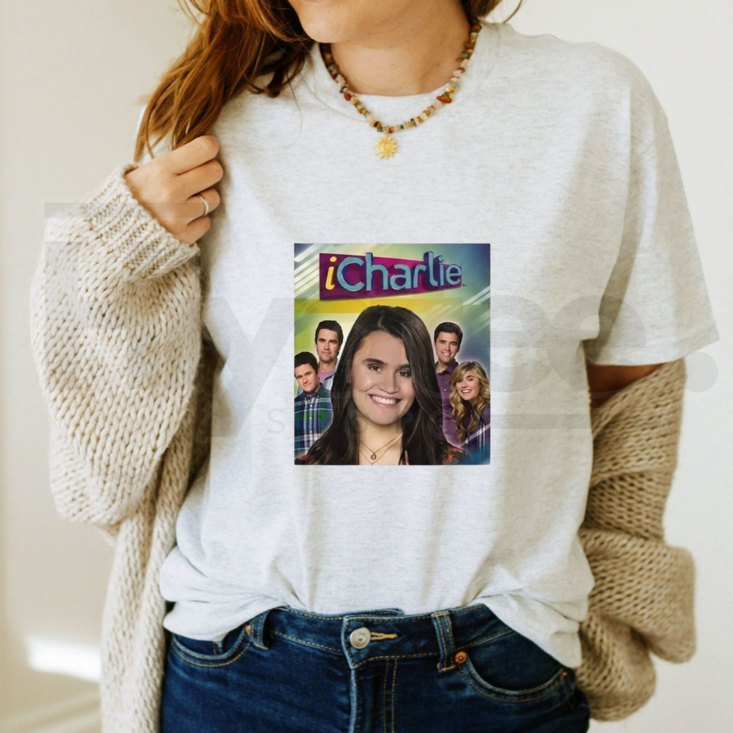 iCharlie Cast Photo T-Shirt – Retro TV Show Poster Print Nostalgia Graphic Tee - Hiyatee